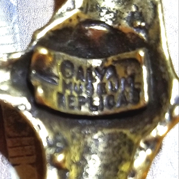 ALVA MUSEUM Vintage signed Exotic Large Brooch - Picture 4 of 5